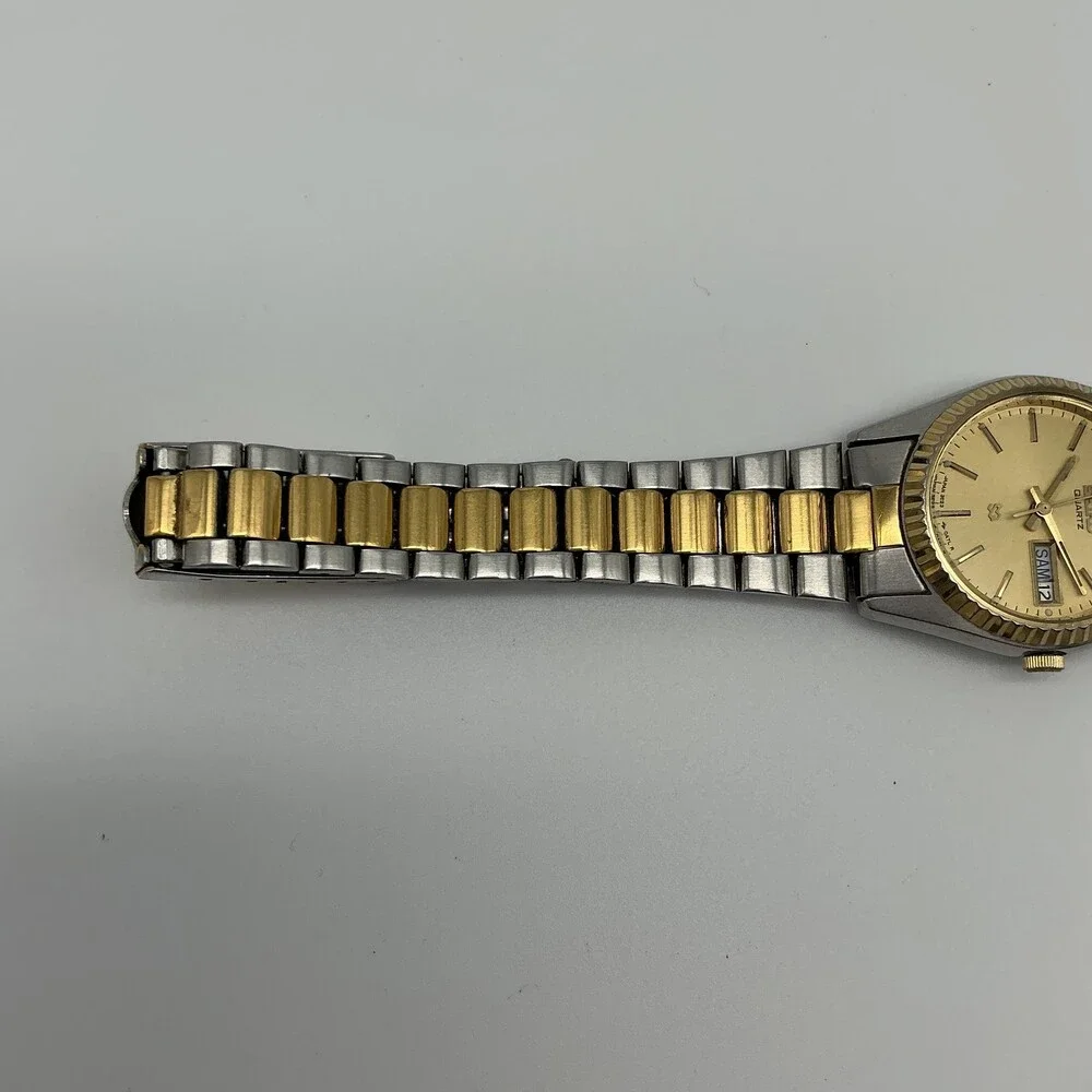 Vintage Seiko Quartz 8223-0060 Womens Watch 24mm Two Tone New Battery 6.5